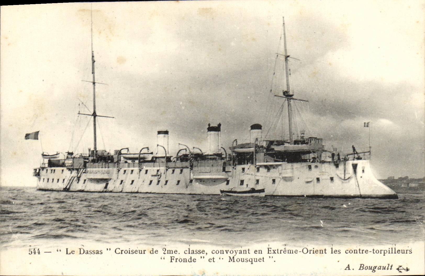 VINTAGE POSTCARD Boat War Dassas Cruiser of Class Convoyant in Far East Sling and Mousquet