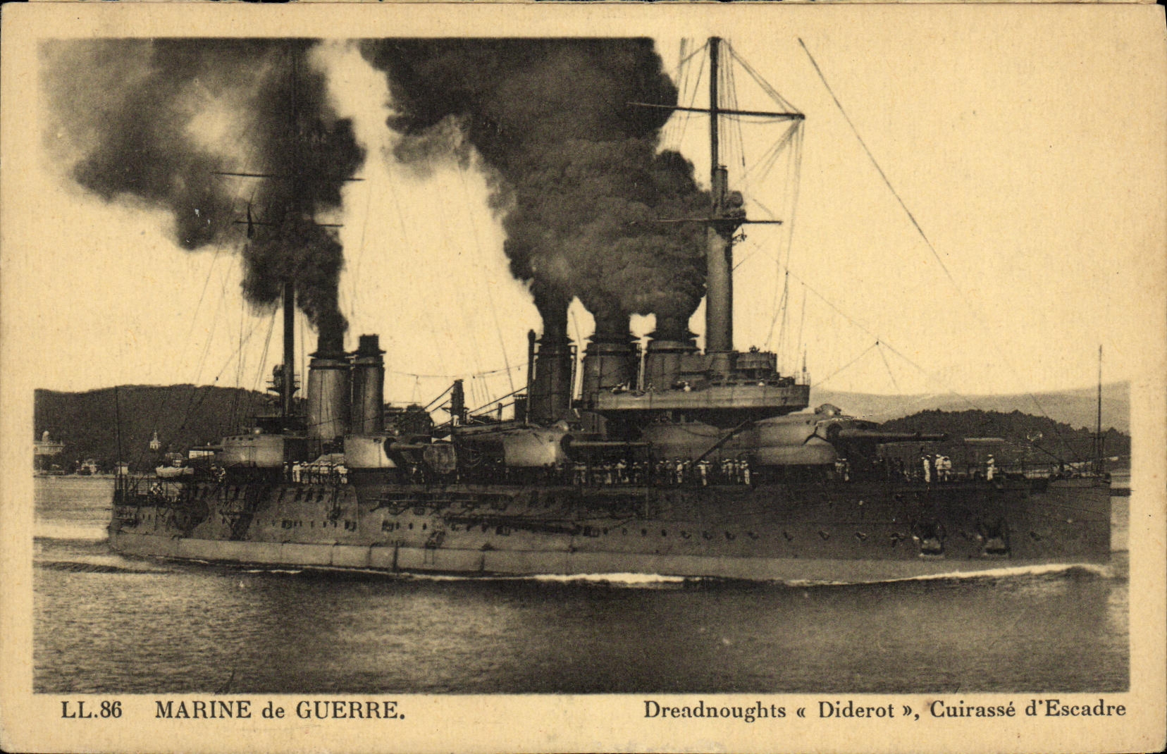 VINTAGE POSTCARD Boat War Navy Dreanoughts Diderot