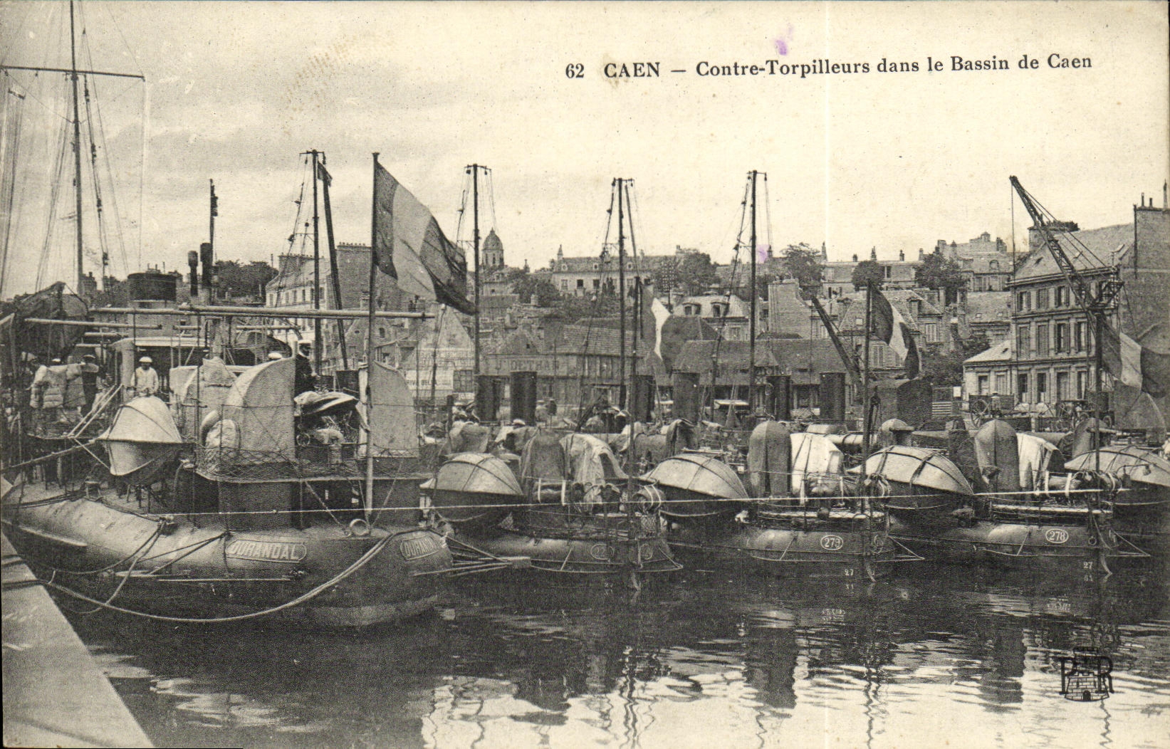 VINTAGE POSTCARD Boat Caen War Against Destroyers in the Basin of Caen