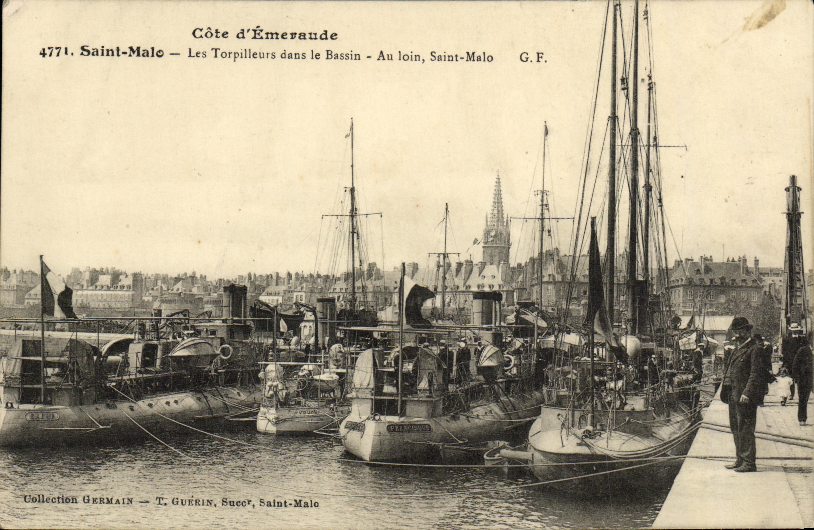 VINTAGE POSTCARD Boat War Malo Saint Destroyers in the Basin