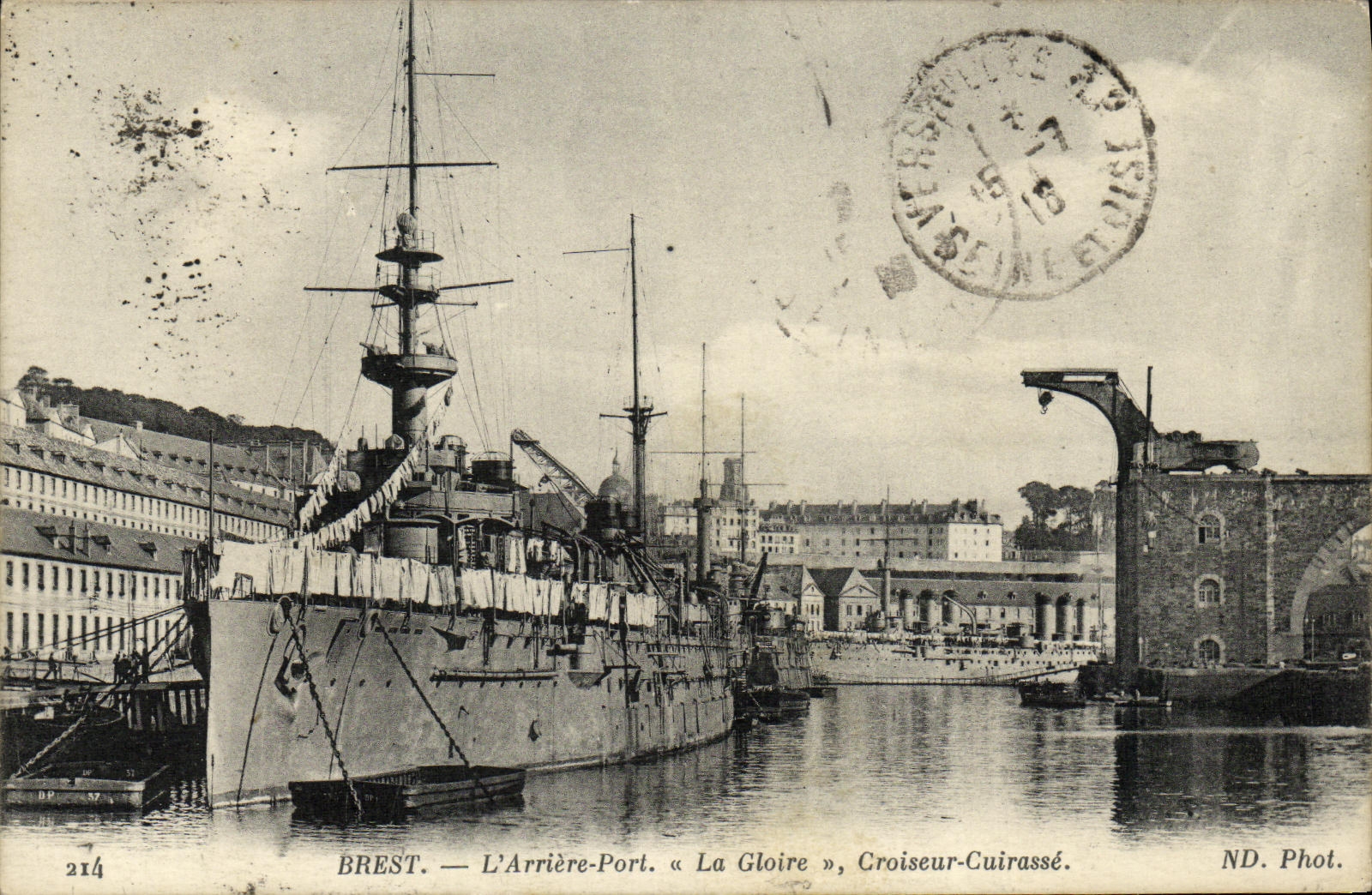 La guerra Brest L del barco de la POSTAL de la VENDIMIA pospone las armaduras portuarias del crucero de la gloria