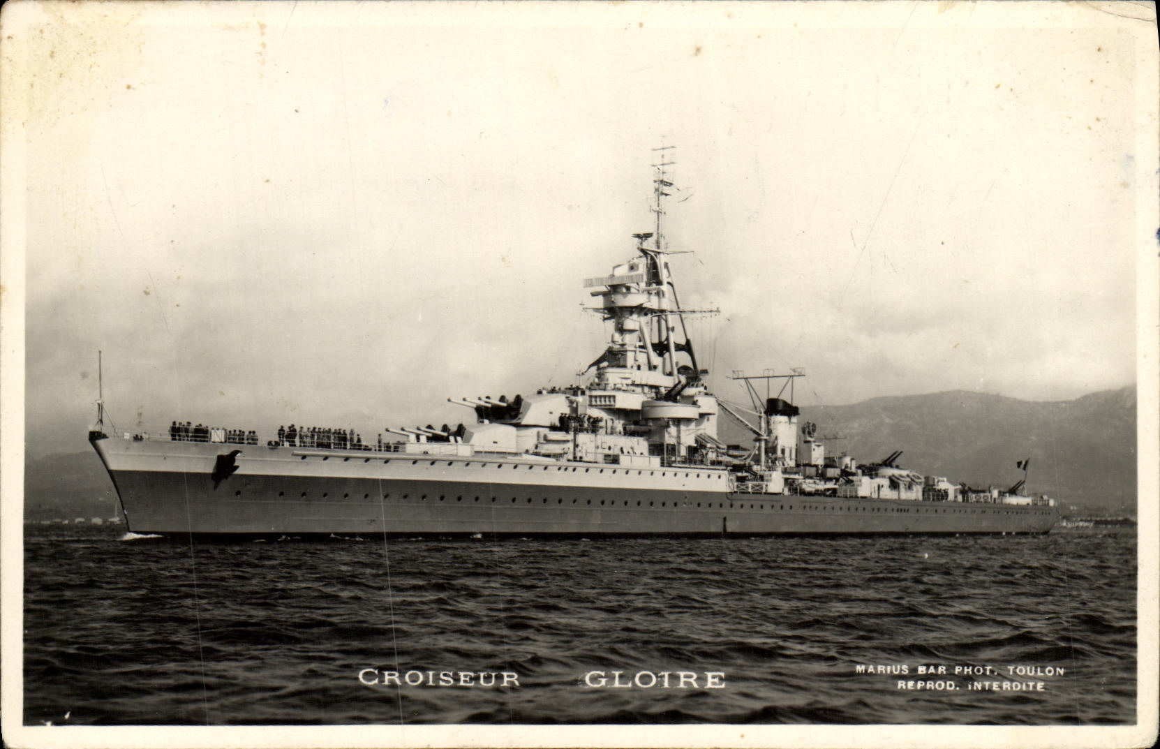 VINTAGE POSTCARD Boat War Cloire Cruiser