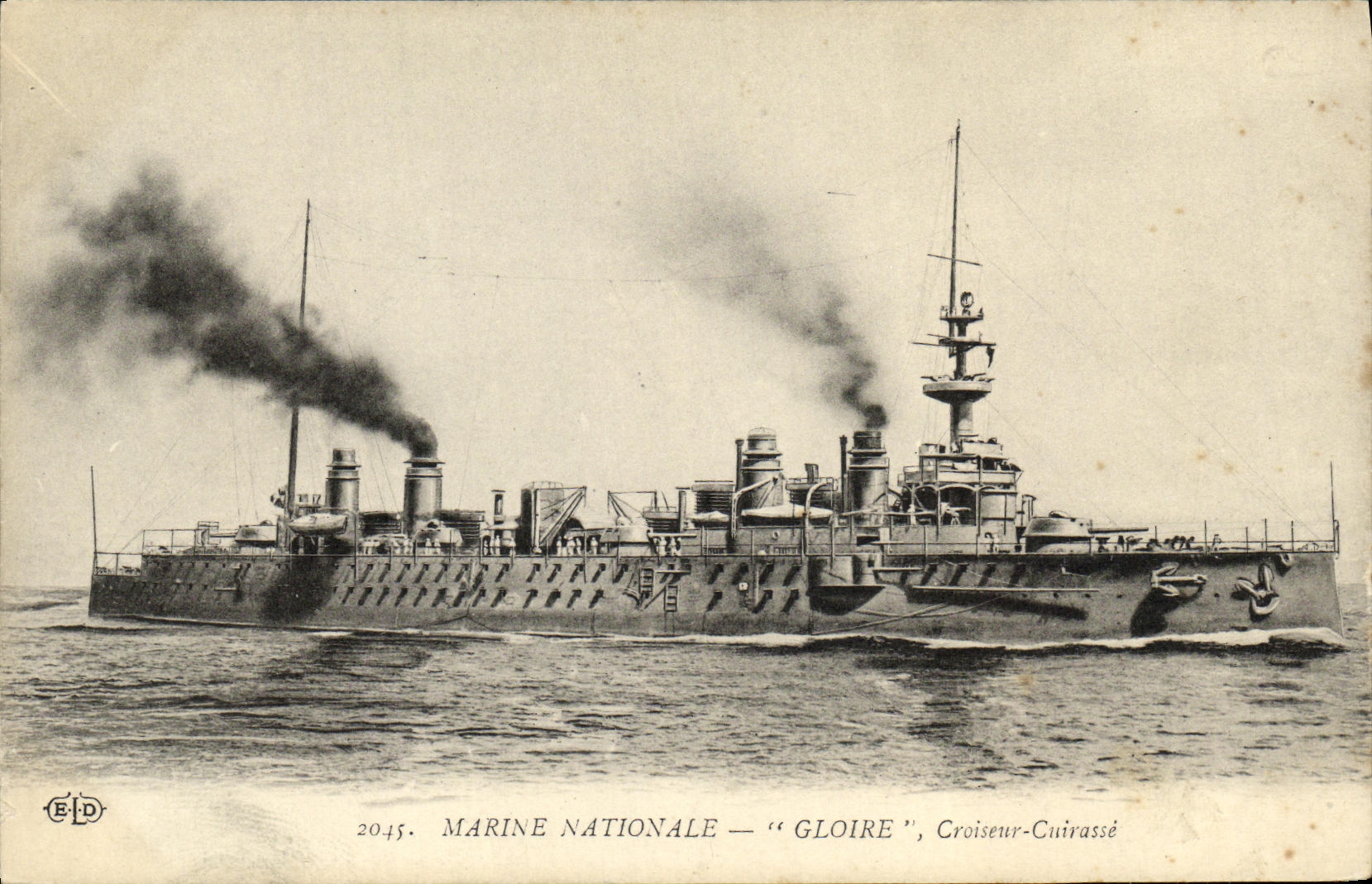 VINTAGE POSTCARD Bateau War National marine Glory Cruiser Armours