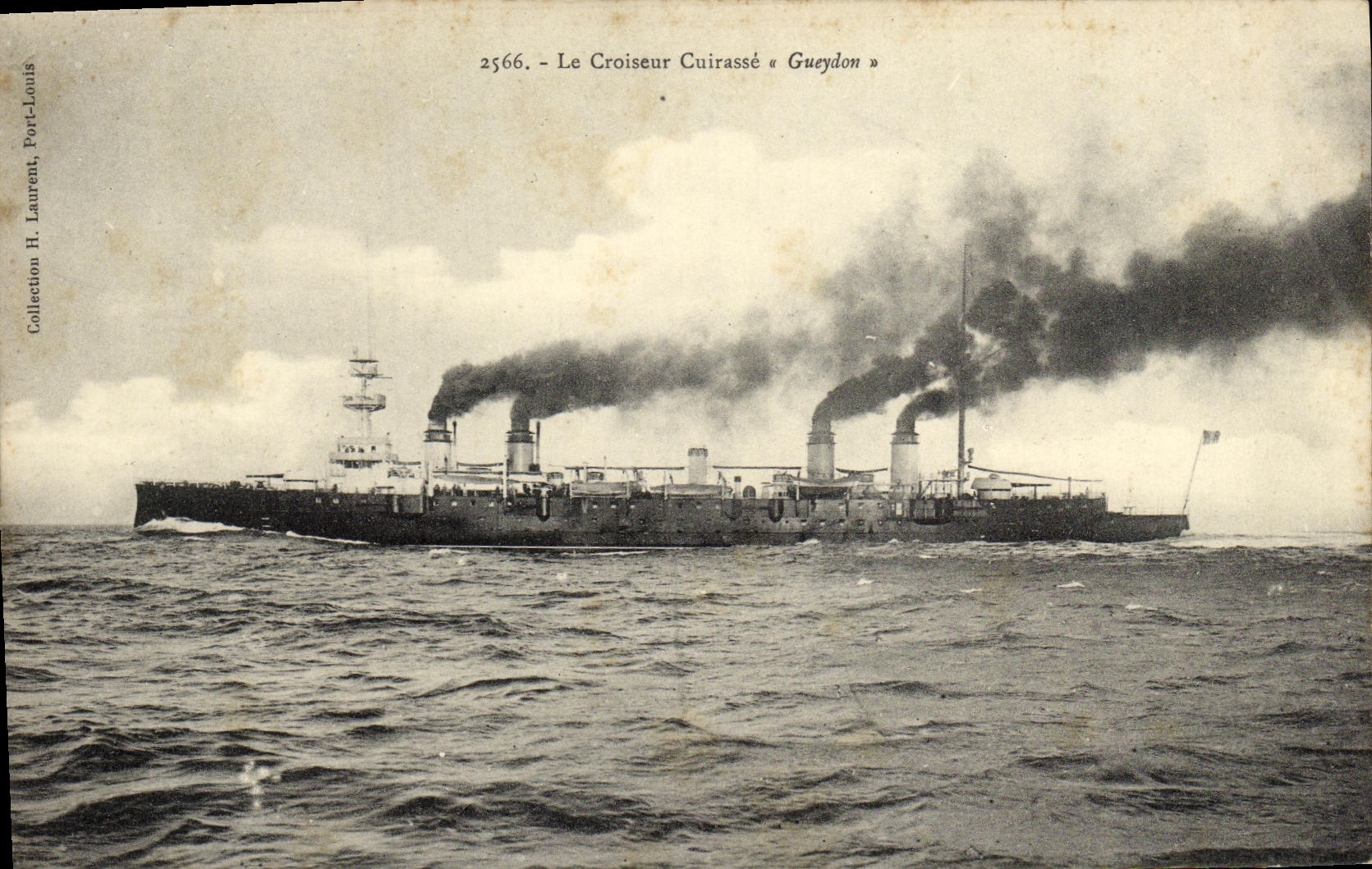 VINTAGE POSTCARD Bateau War the Cruiser Armours Gueydon