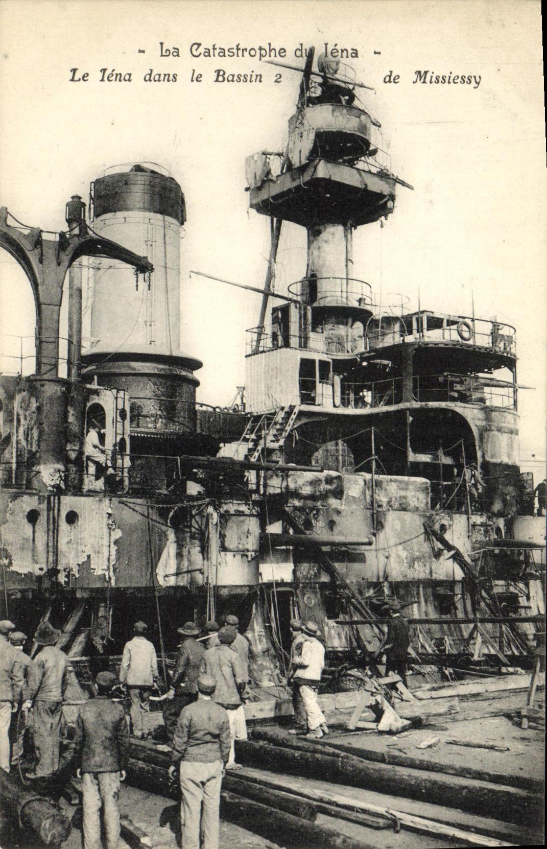 VINTAGE POSTCARD the Catastrophe of the iena Armor Iena in the basin of Missiessy