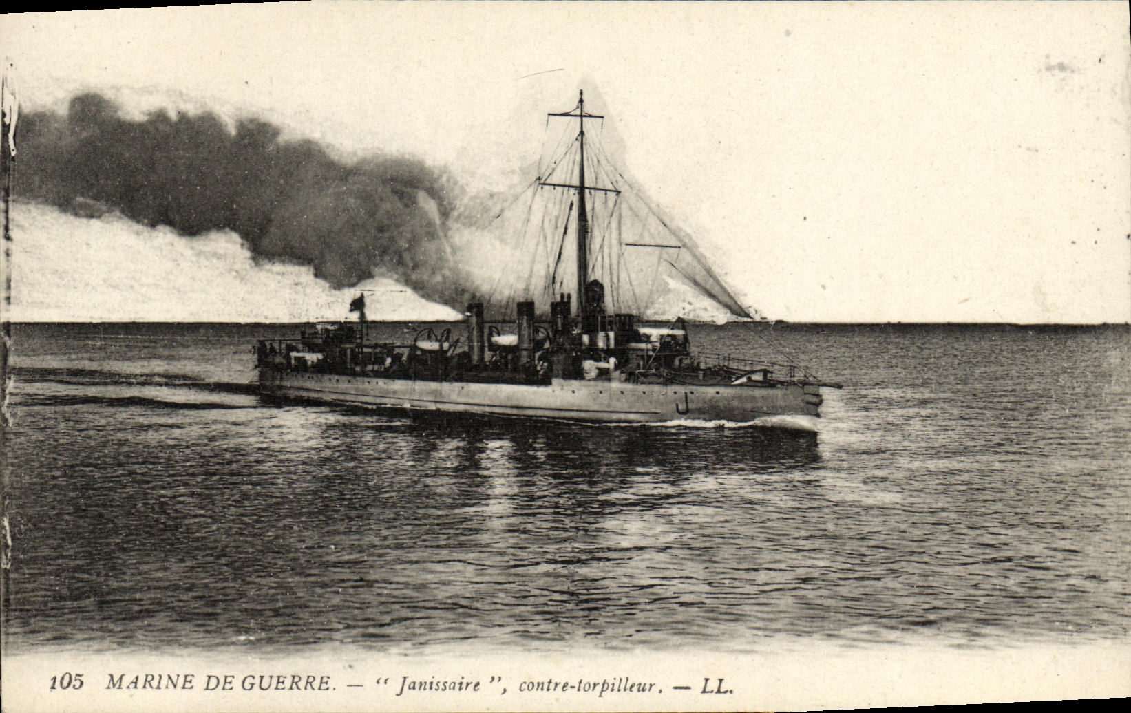 CPA Bateau Guerre Marine De Guerre Janissaire Contre Torpilleur