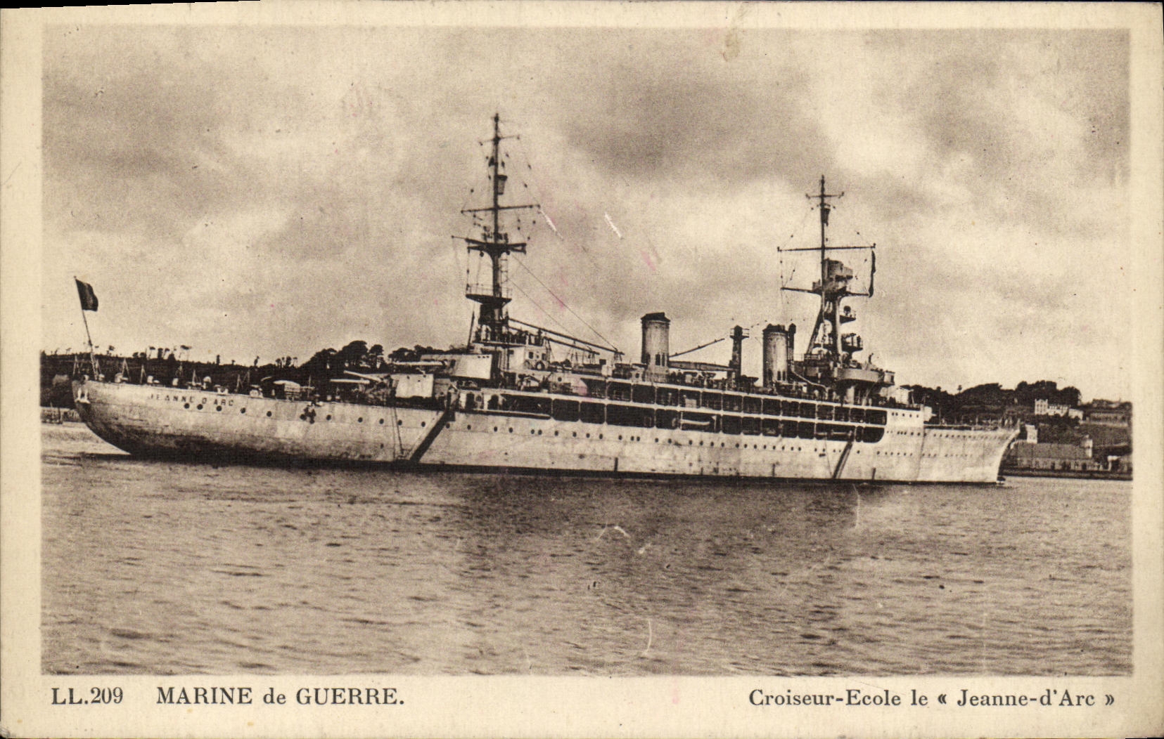 VINTAGE POSTCARD Boat Navy Cruiser school the Jeanne D arc