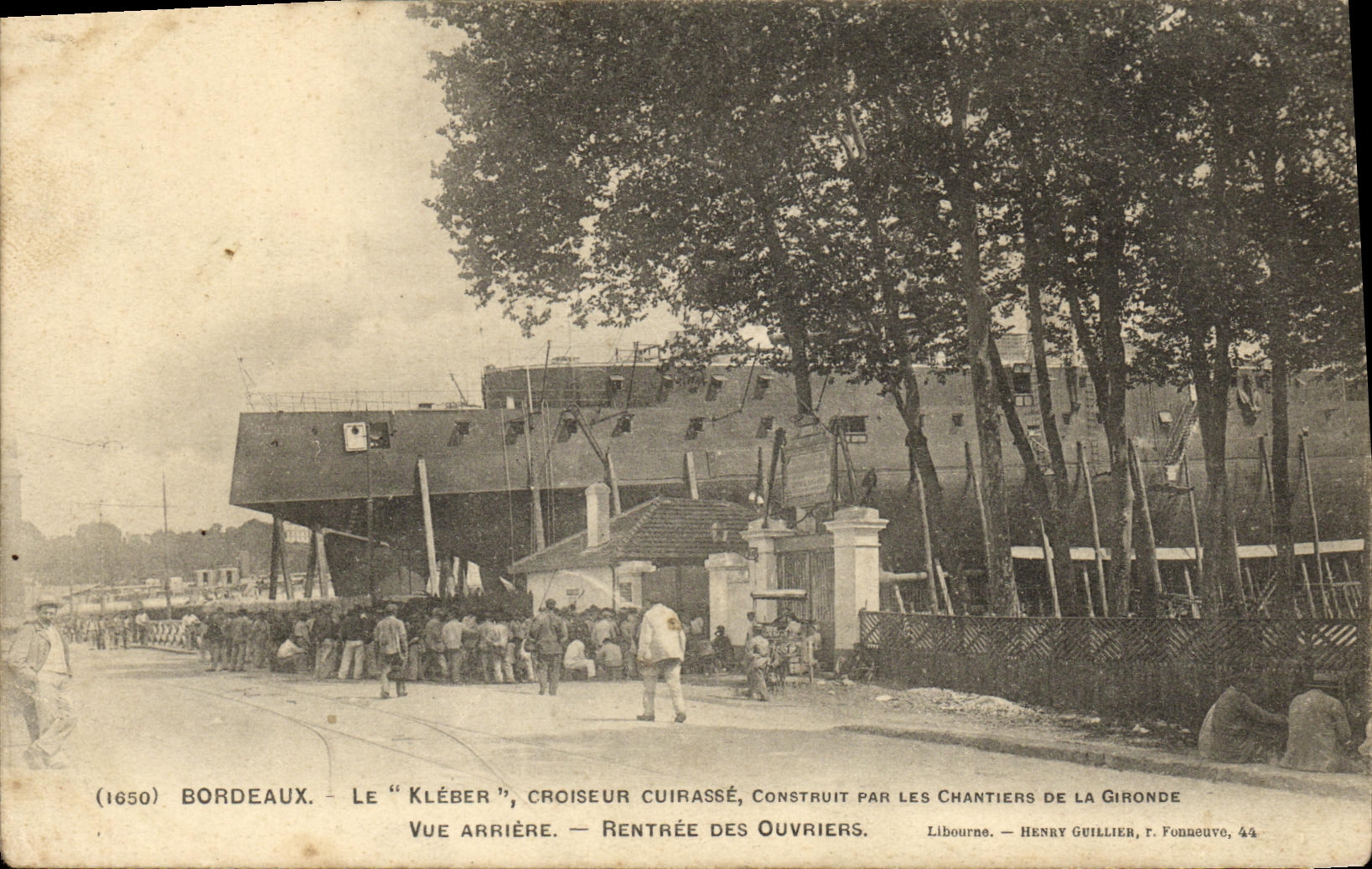 Armaduras del crucero de Kleber de Burdeos del barco de la POSTAL de la VENDIMIA construidas por los solares de los últimos Rentree trabajadores de Gironda Vue