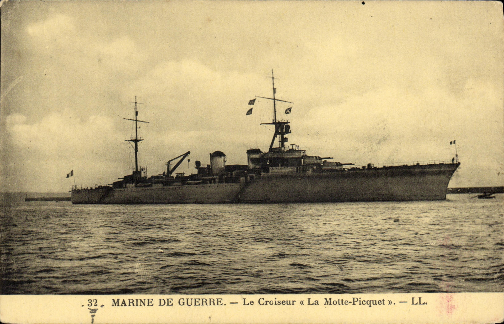 VINTAGE POSTCARD Boat French Navy Cruiser Lamotte Picquet