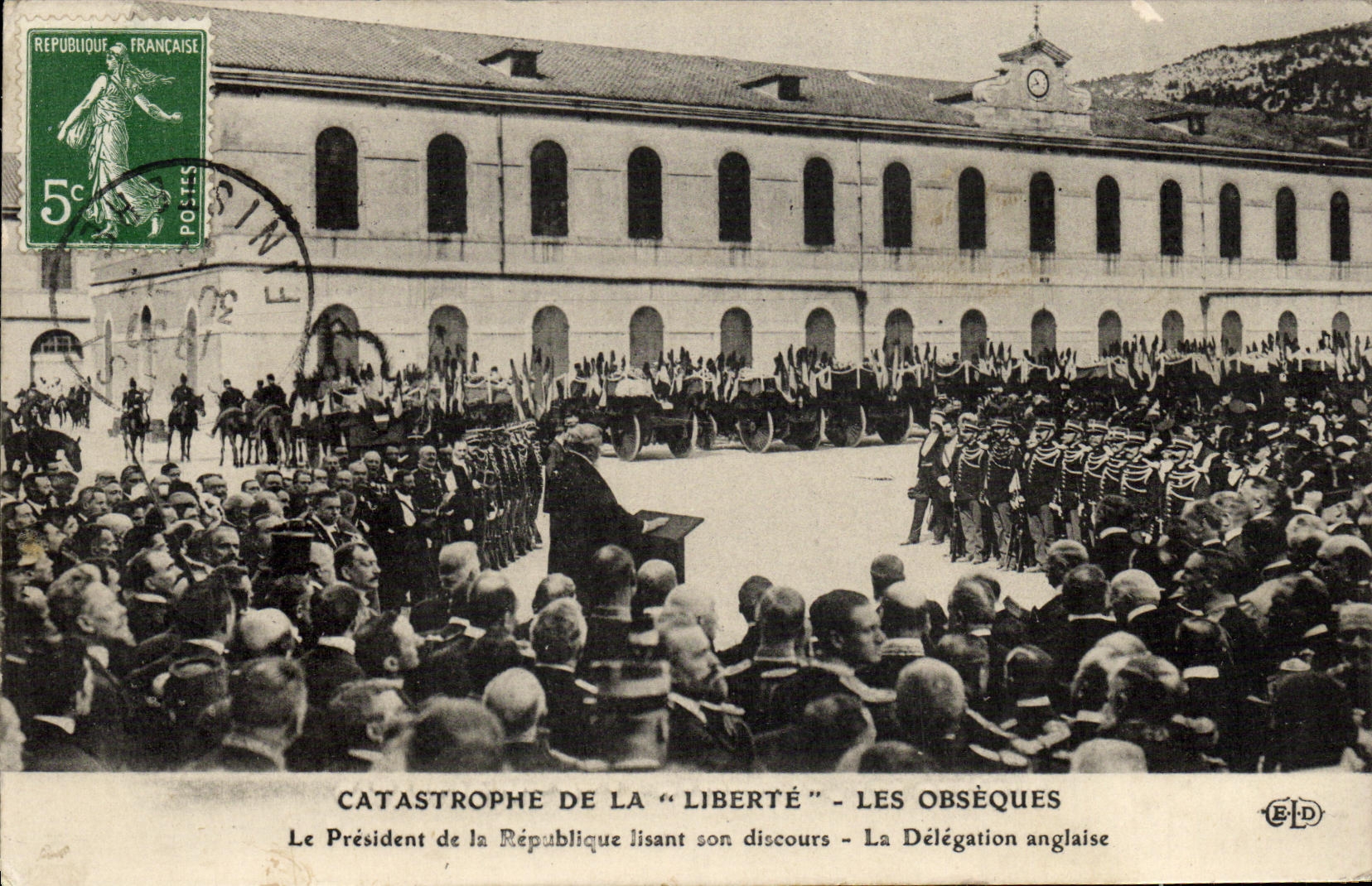 VINTAGE POSTCARD Boat Catastrophe of Toulon Freedom the president of the Republic