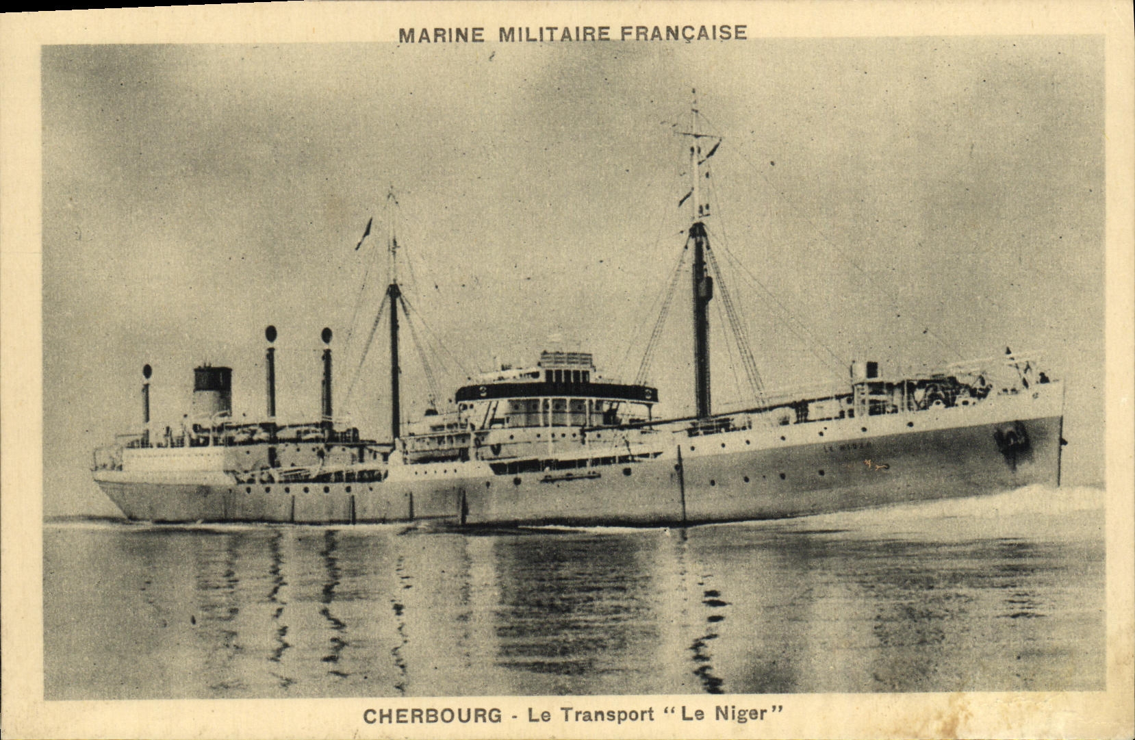 VINTAGE POSTCARD Cherbourg Boat transport Niger