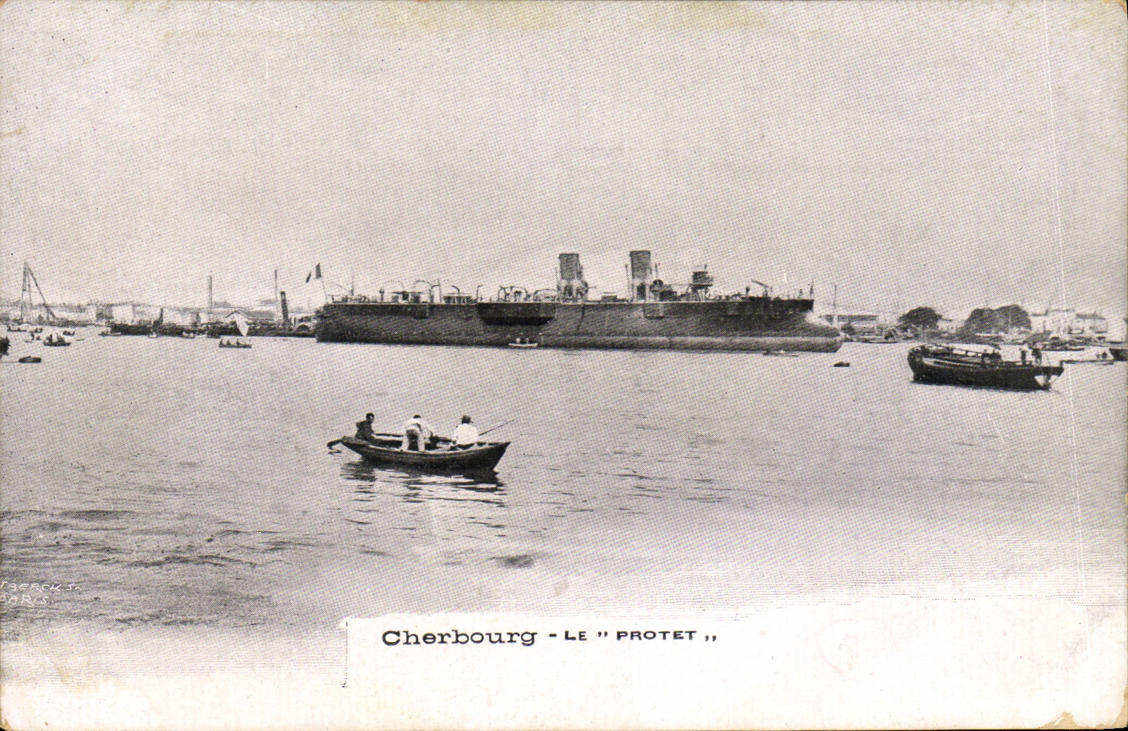 VINTAGE POSTCARD Boat Cherbourg War the Protest