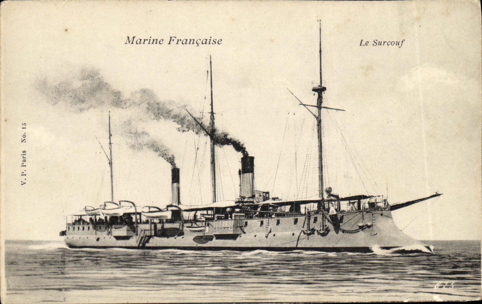 VINTAGE POSTCARD Boat War Surcouf