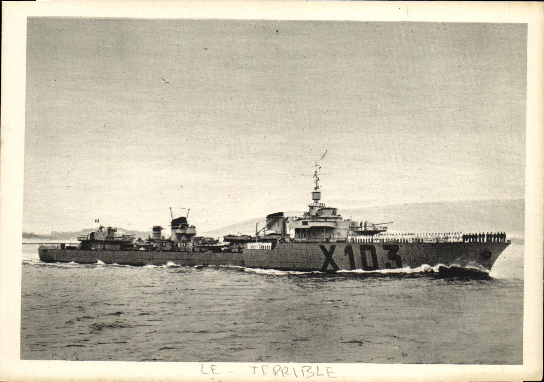 VINTAGE POSTCARD Boat War Against destroyer the Terrible one