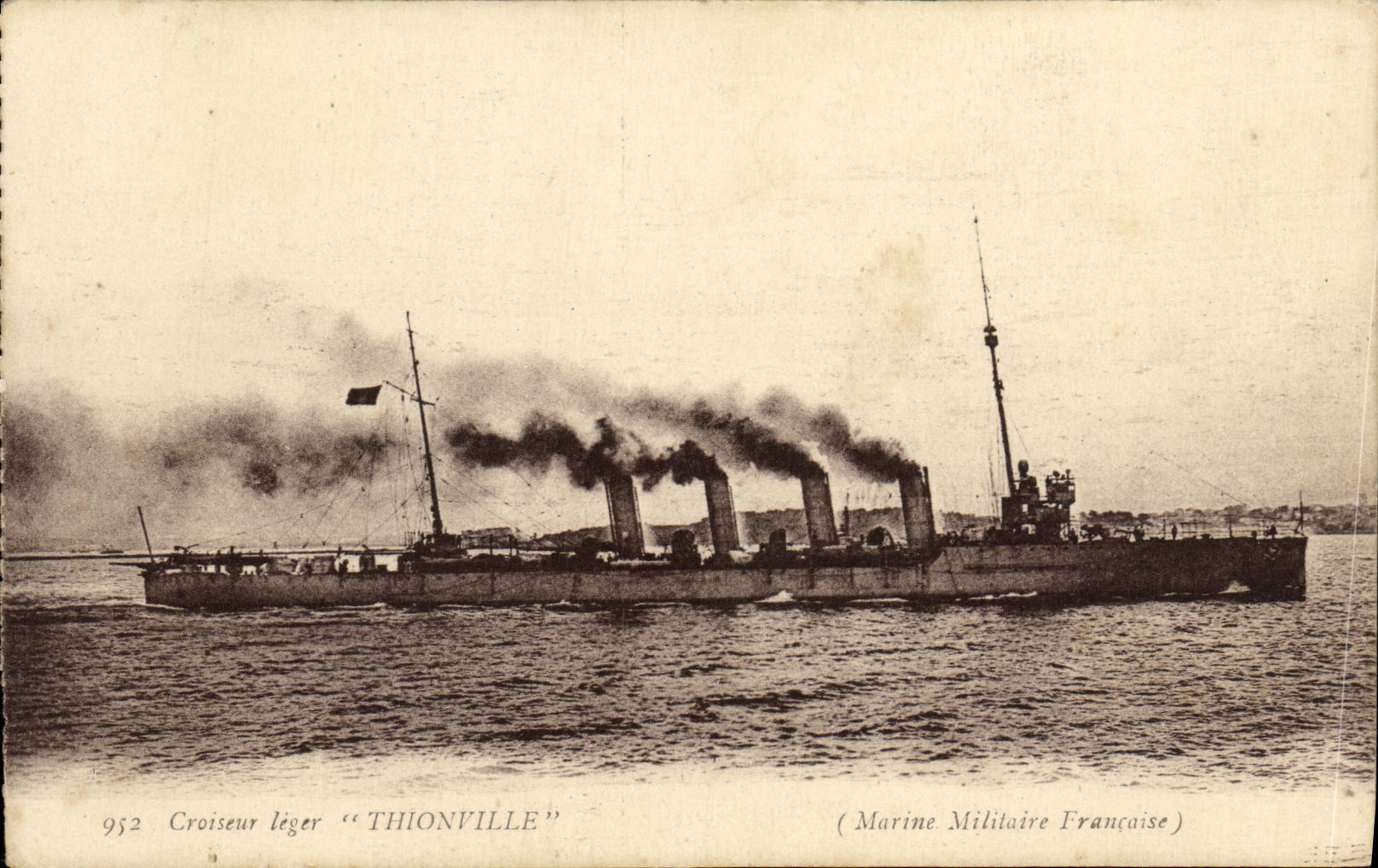 VINTAGE POSTCARD Boat War light Cruiser Thionville