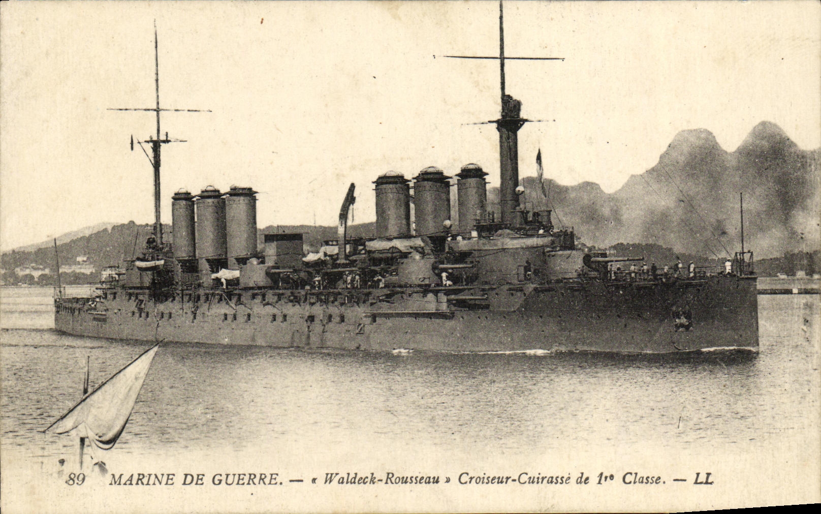 VINTAGE POSTCARD Bateau War Waldeck Rousseau Croiseur Armours 1st class