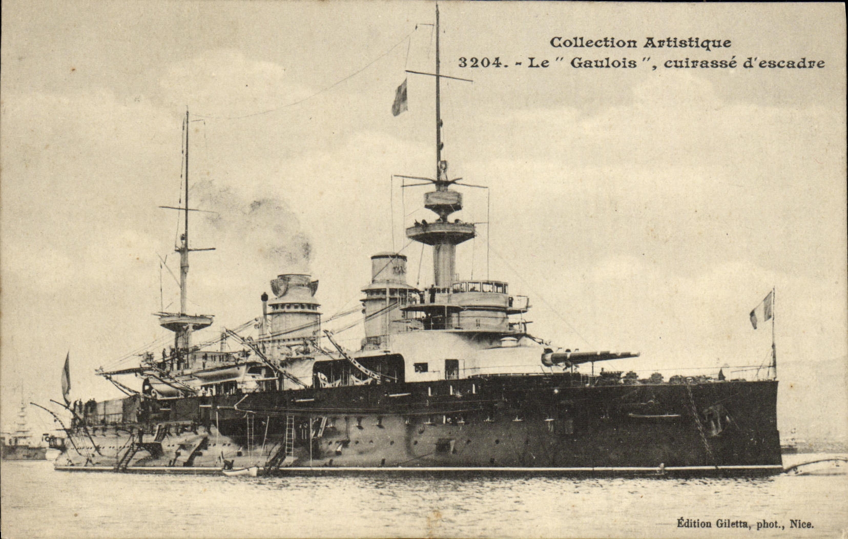 VINTAGE POSTCARD Bateau War the Gallic one Armours D squadron