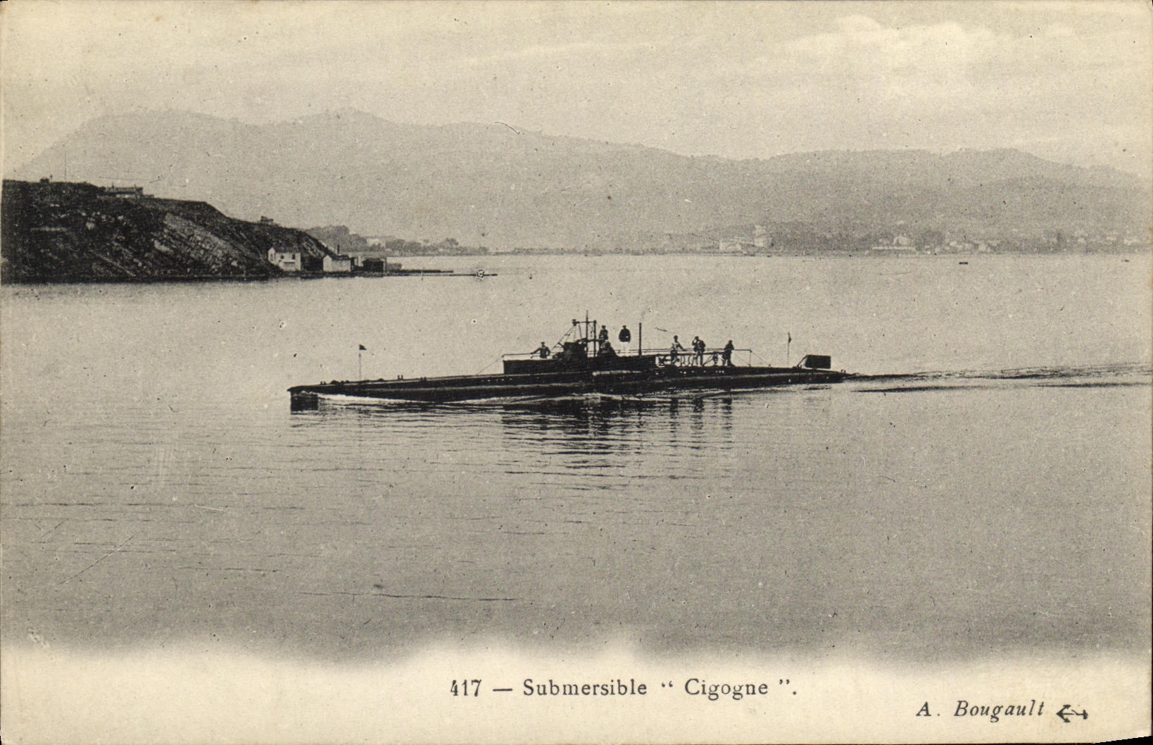 VINTAGE POSTCARD Boat War Submarine Stork Submarine