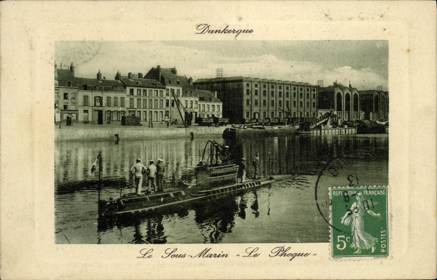 VINTAGE POSTCARD Boat Dunkirk War the submarine Seal
