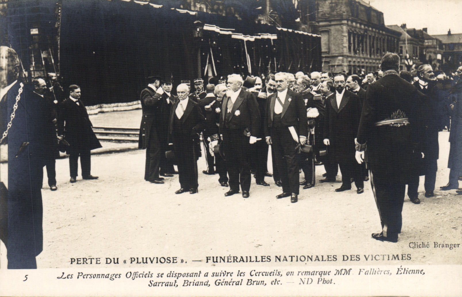 VINTAGE POSTCARD Boat War Catastrophe of Pluviose national Funeral of the victims VIP