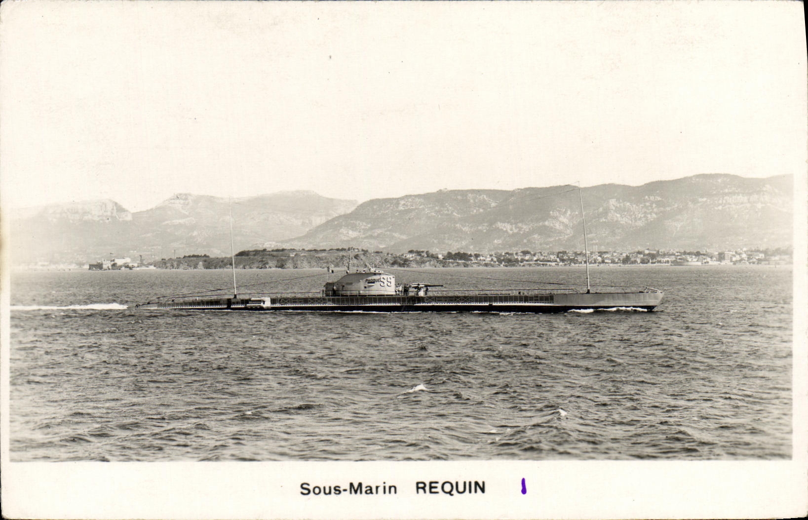 VINTAGE POSTCARD Boat War Submarine Shark