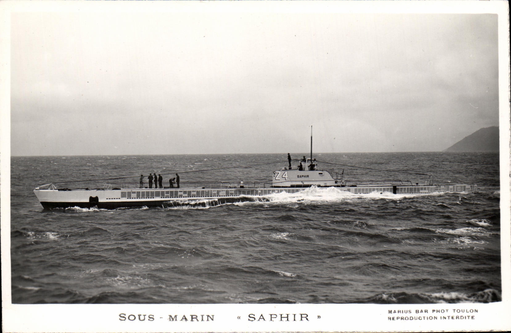 VINTAGE POSTCARD Boat War Submarine Sapphire