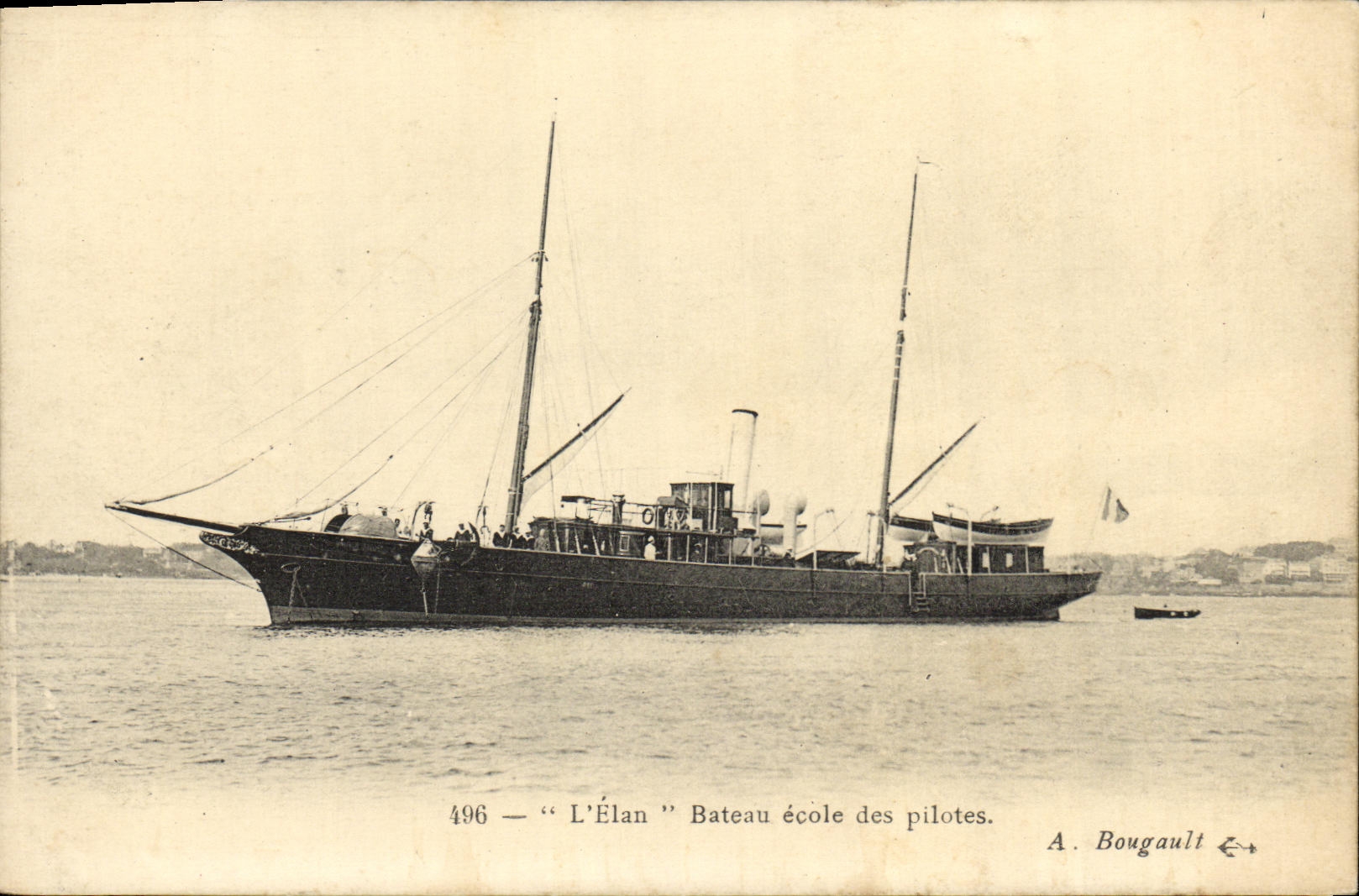 CPA Bateau Guerre L elan bateau ecole des pilotes