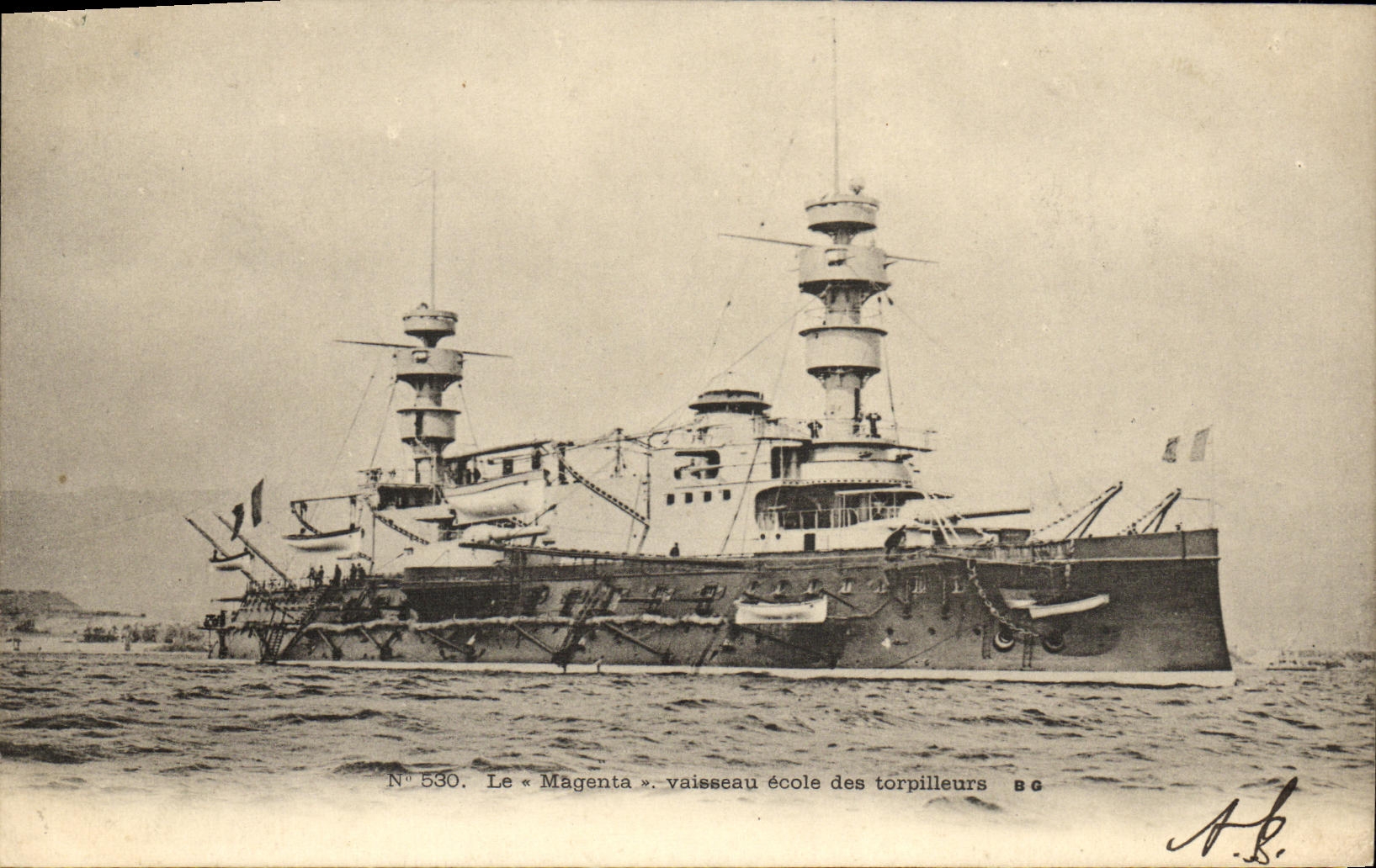 VINTAGE POSTCARD Boat War the Magenta vessel school of the destroyers