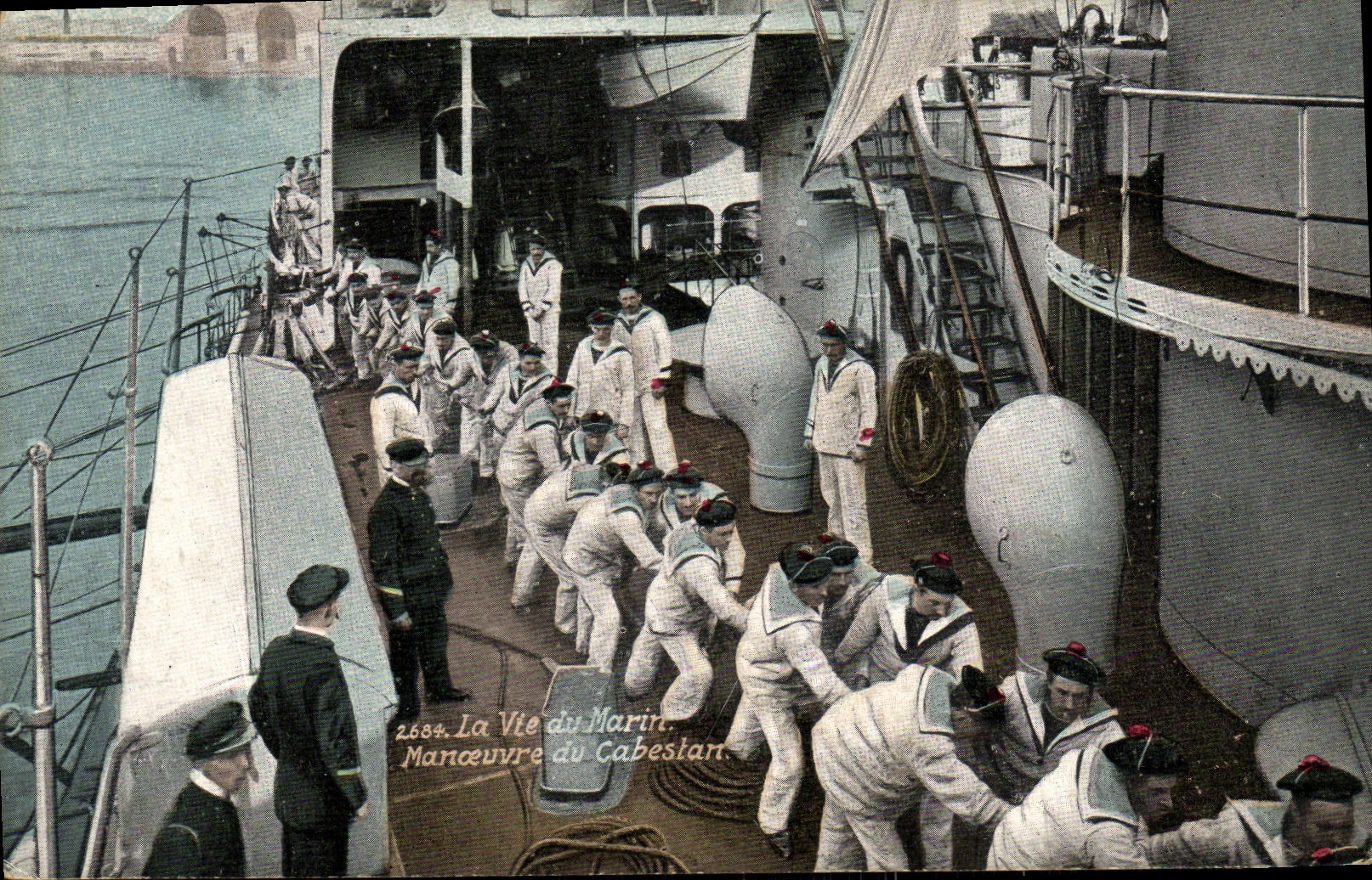 VINTAGE POSTCARD Bateau the life of the sailor Operates capstan