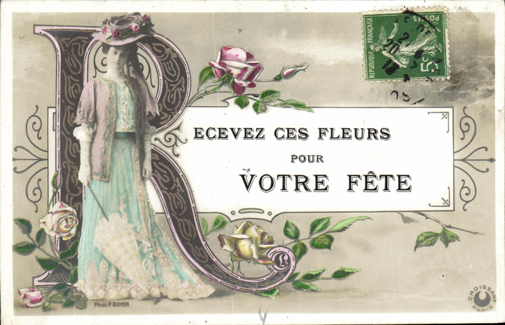 CPA Fantaisie Femme Lettre R 