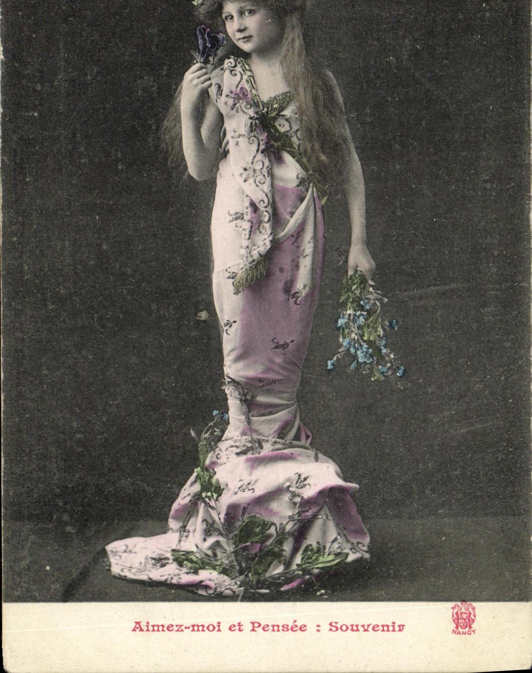 VINTAGE POSTCARD Fantaisie Child Like to me and thought Souvenir