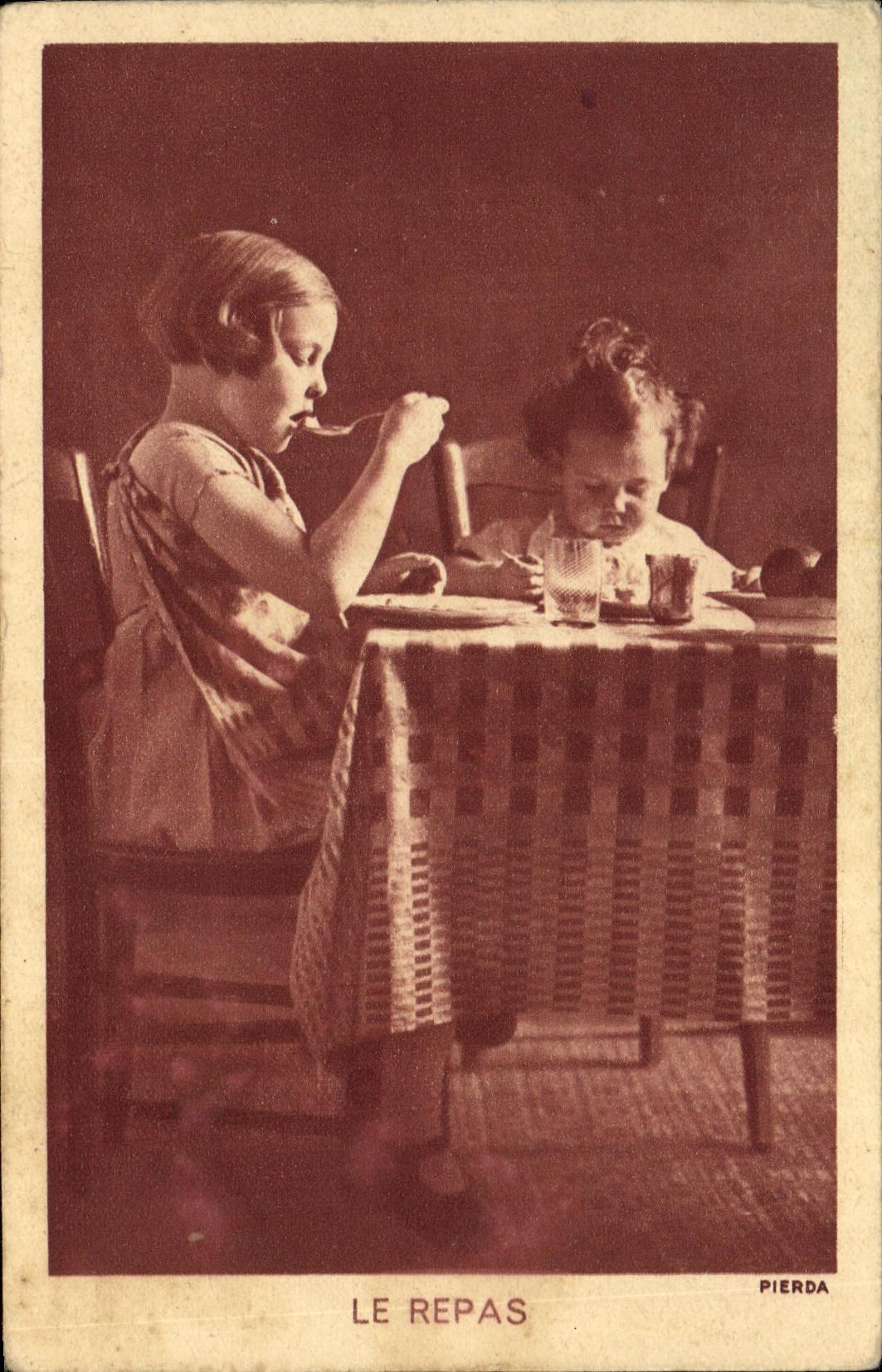 VINTAGE POSTCARD Fantasy Children the meal