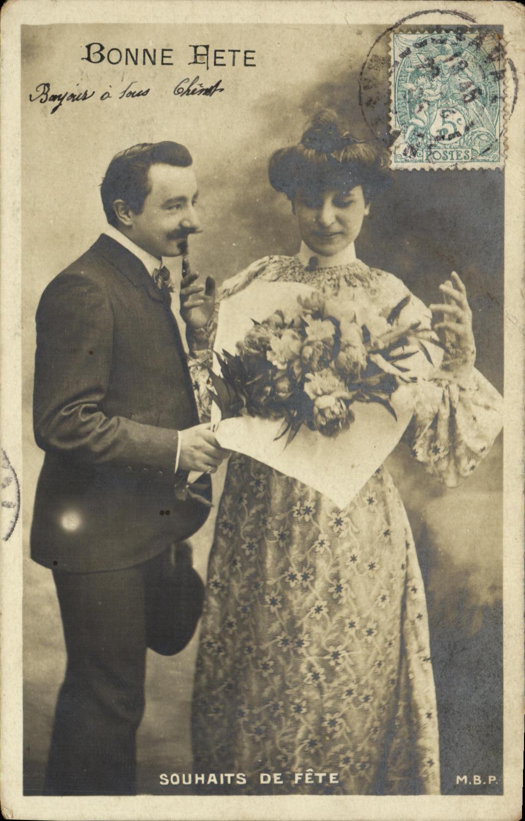 CPA Fantaisie Femme Souhaits de fete