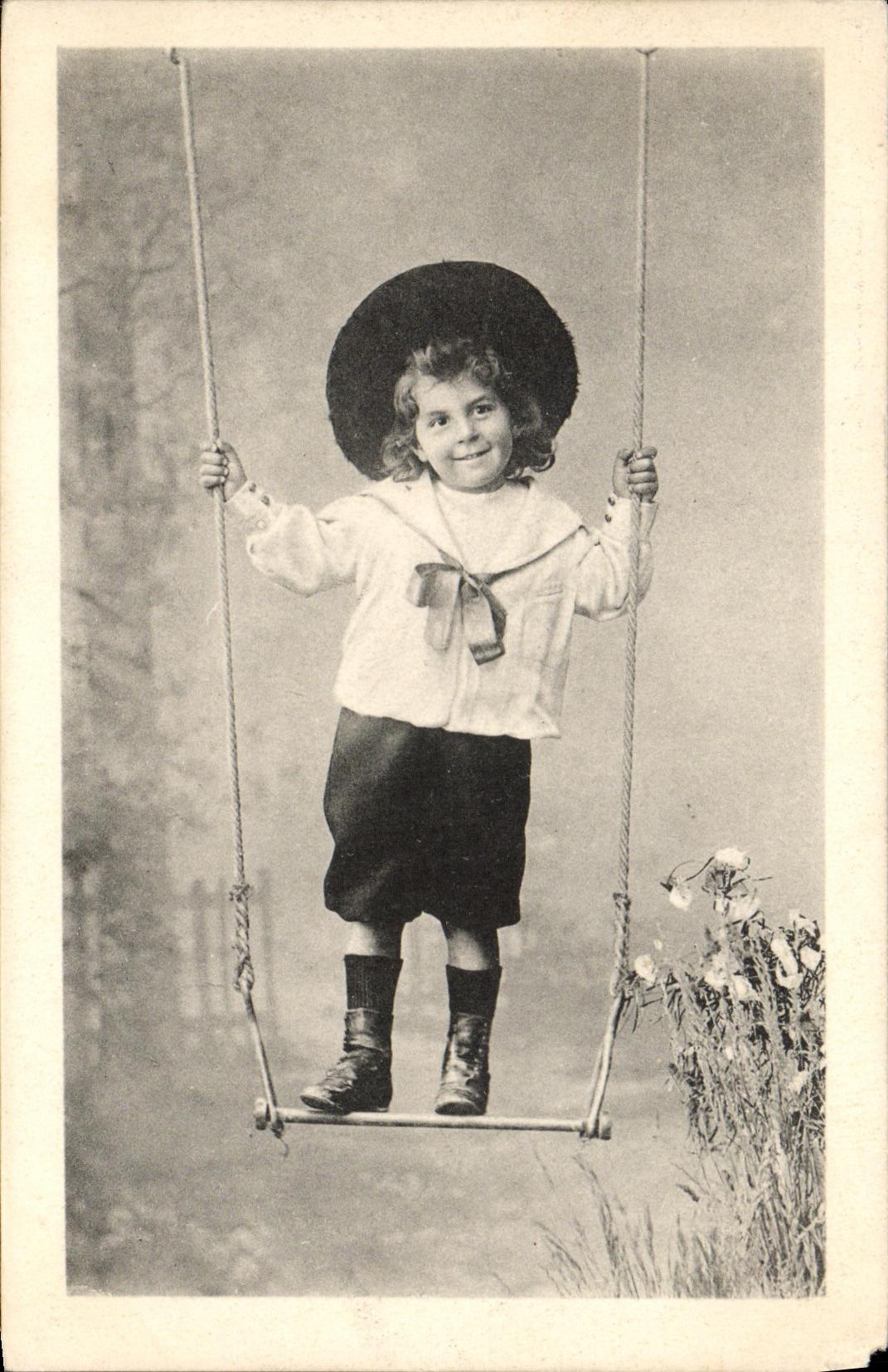 CPA Fantaisie Enfant Balancoire 