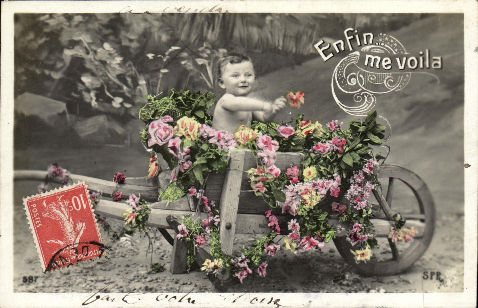 CPA Fantaisie Enfant Bebe Brouette 