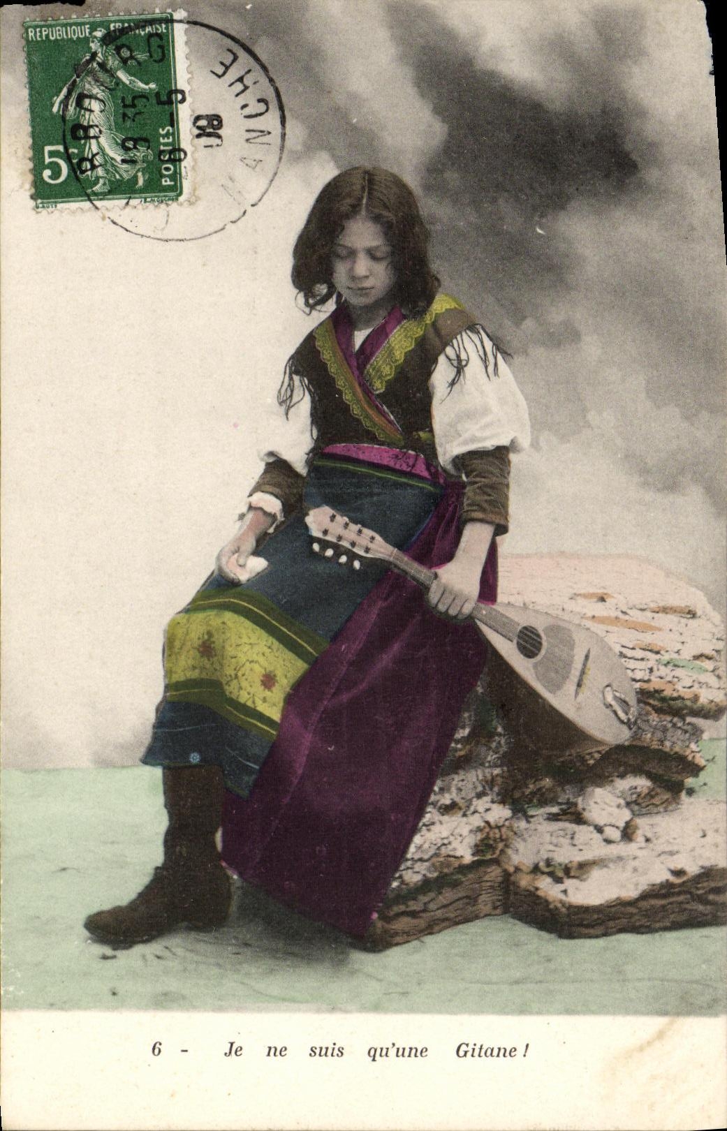 CPA Fantaisie Femme La jolie gitane 