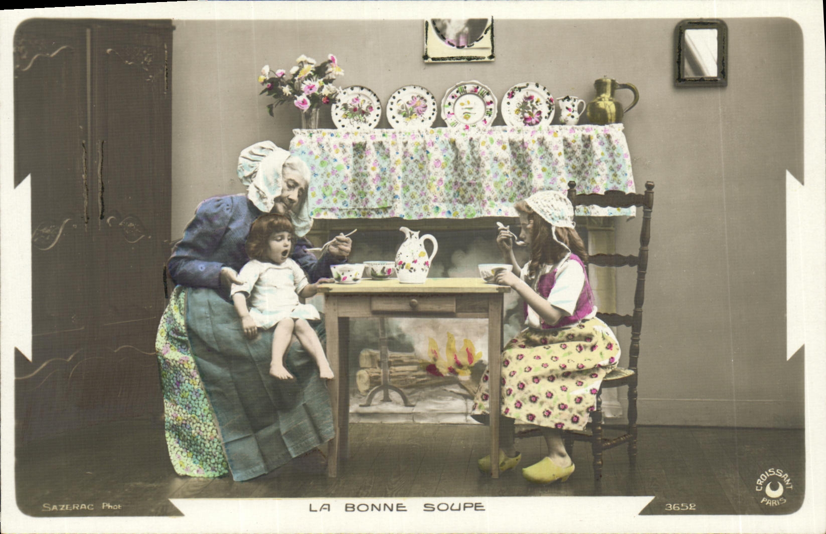 VINTAGE POSTCARD Fantasy Large Child mother good soup