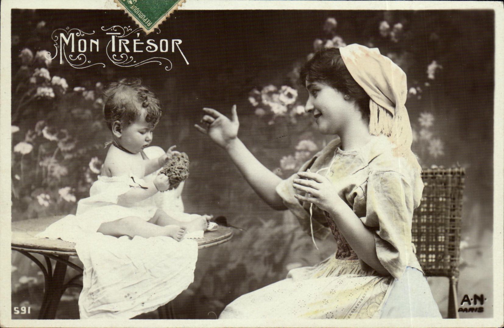 CPA Fantaisie Femme et enfant Bebe