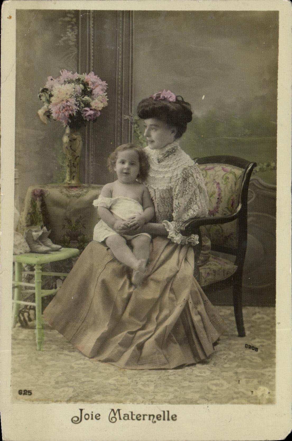 CPA Fantaisie Enfant FEmme Joie maternelle