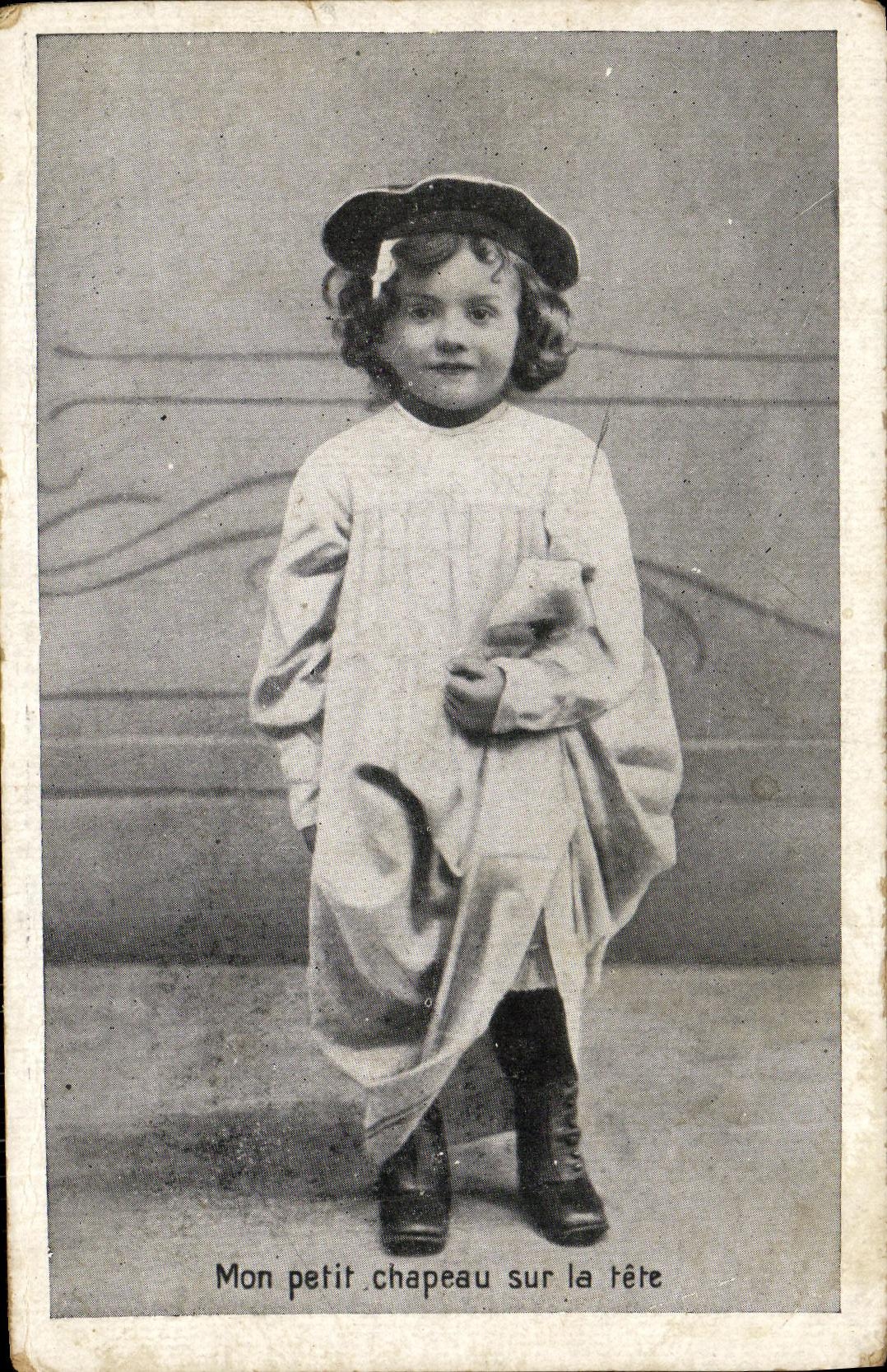 VINTAGE POSTCARD Fantasy Child My small hat on the head