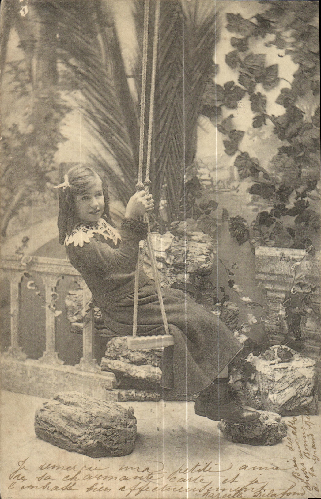 CPA Fantaisie Enfant Balancoire