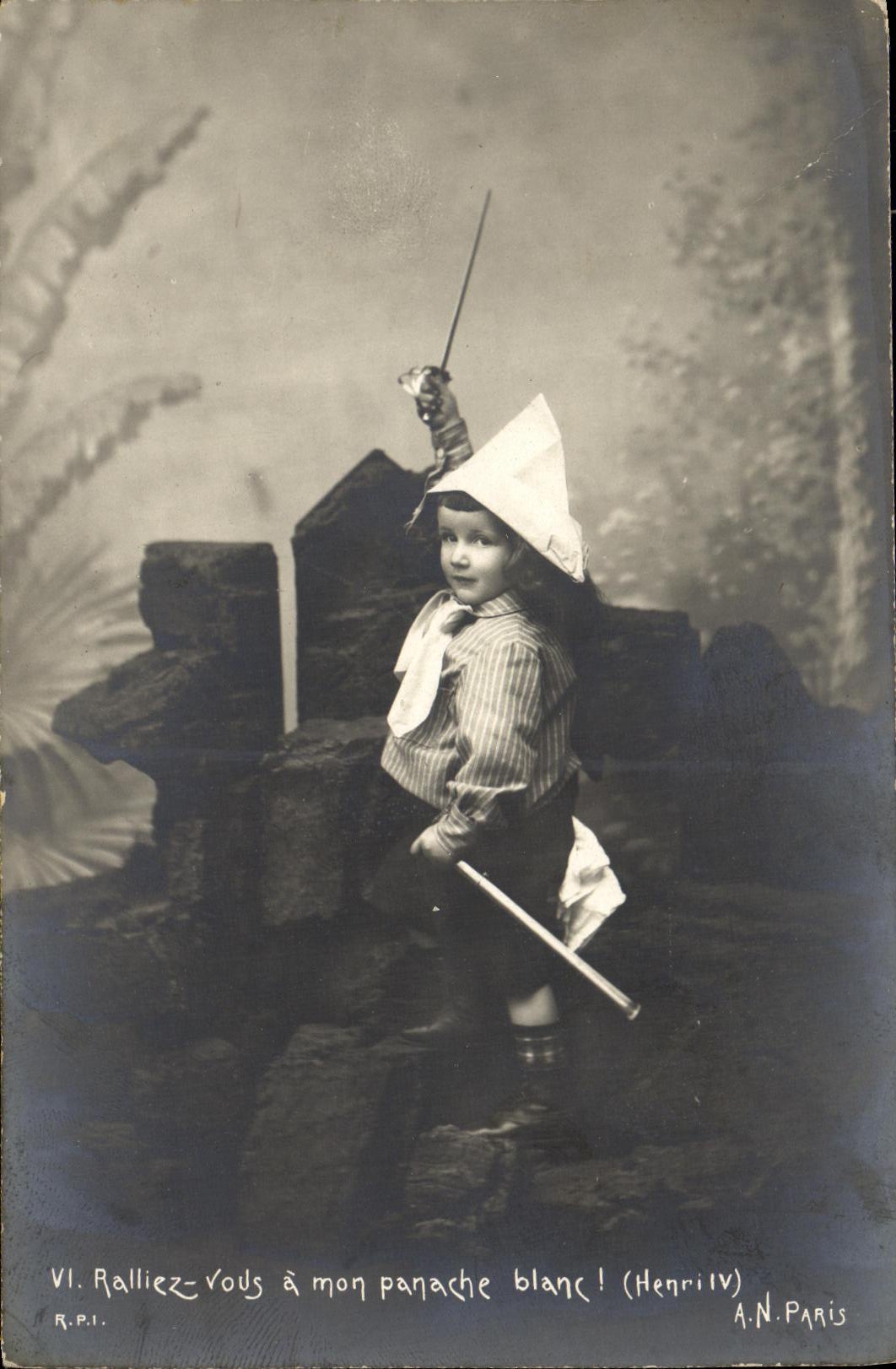 VINTAGE POSTCARD Fantaisie Child Rejoin has my white plume Henri IV