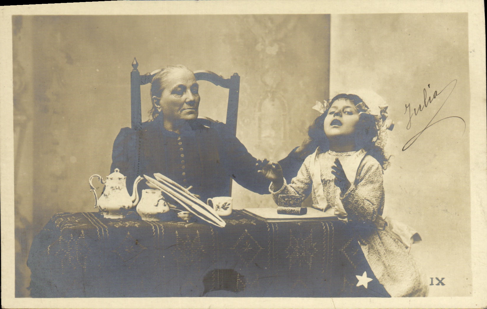 CPA Fantaisie Enfant et grand mere