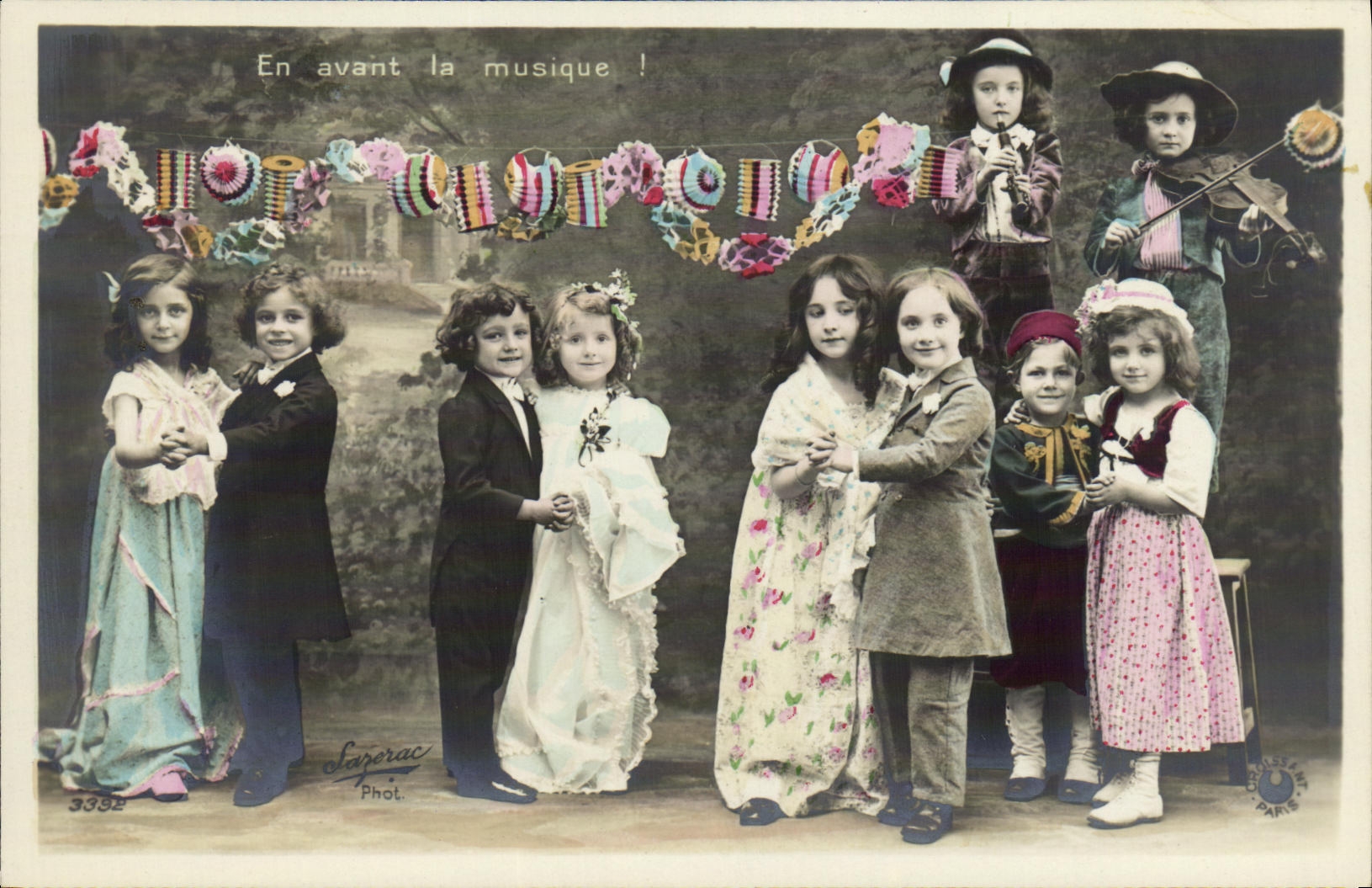 VINTAGE POSTCARD Fantasy Children Marriage Ahead the music Violin