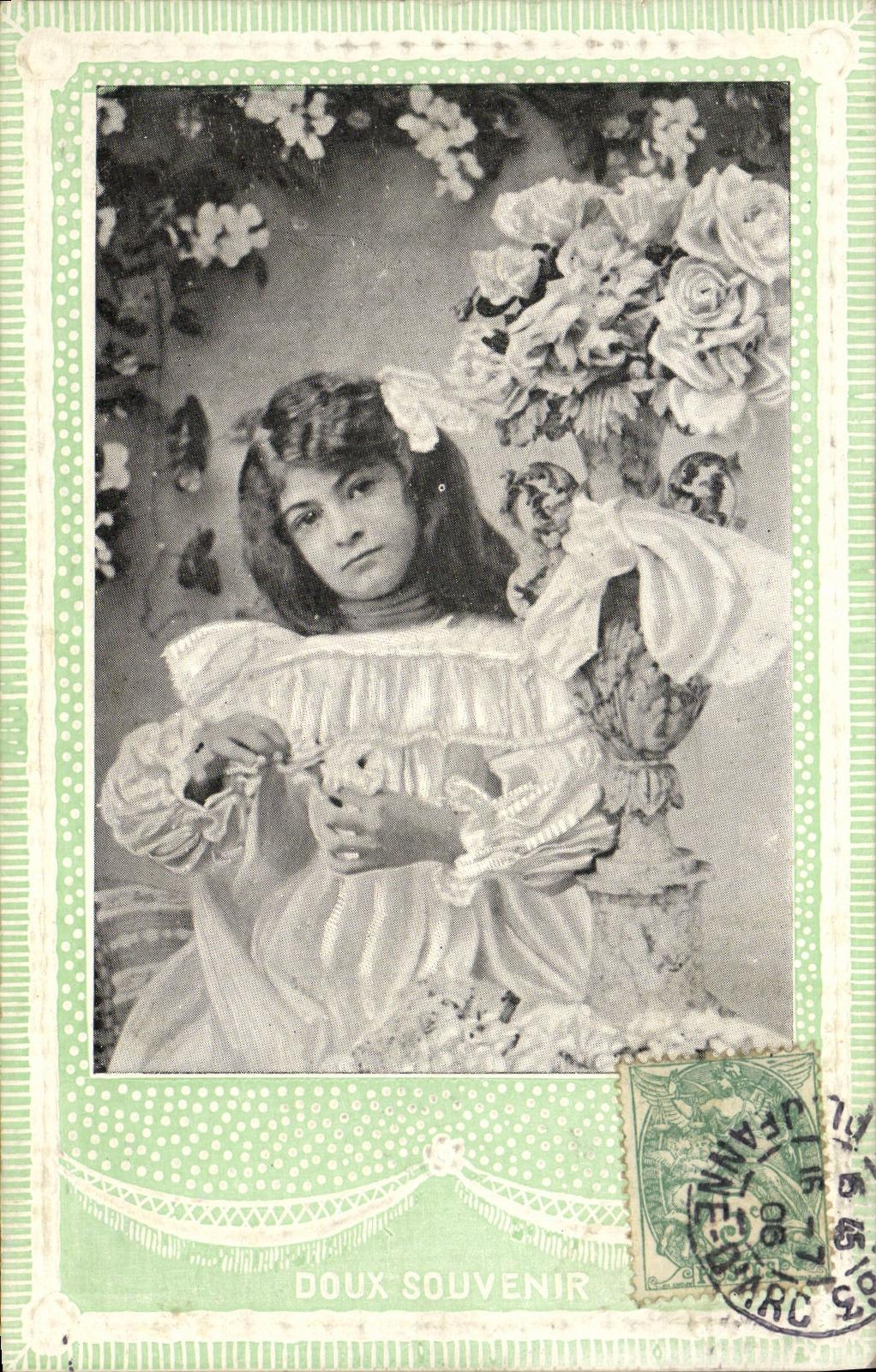 VINTAGE POSTCARD Fantasy Soft Child memory