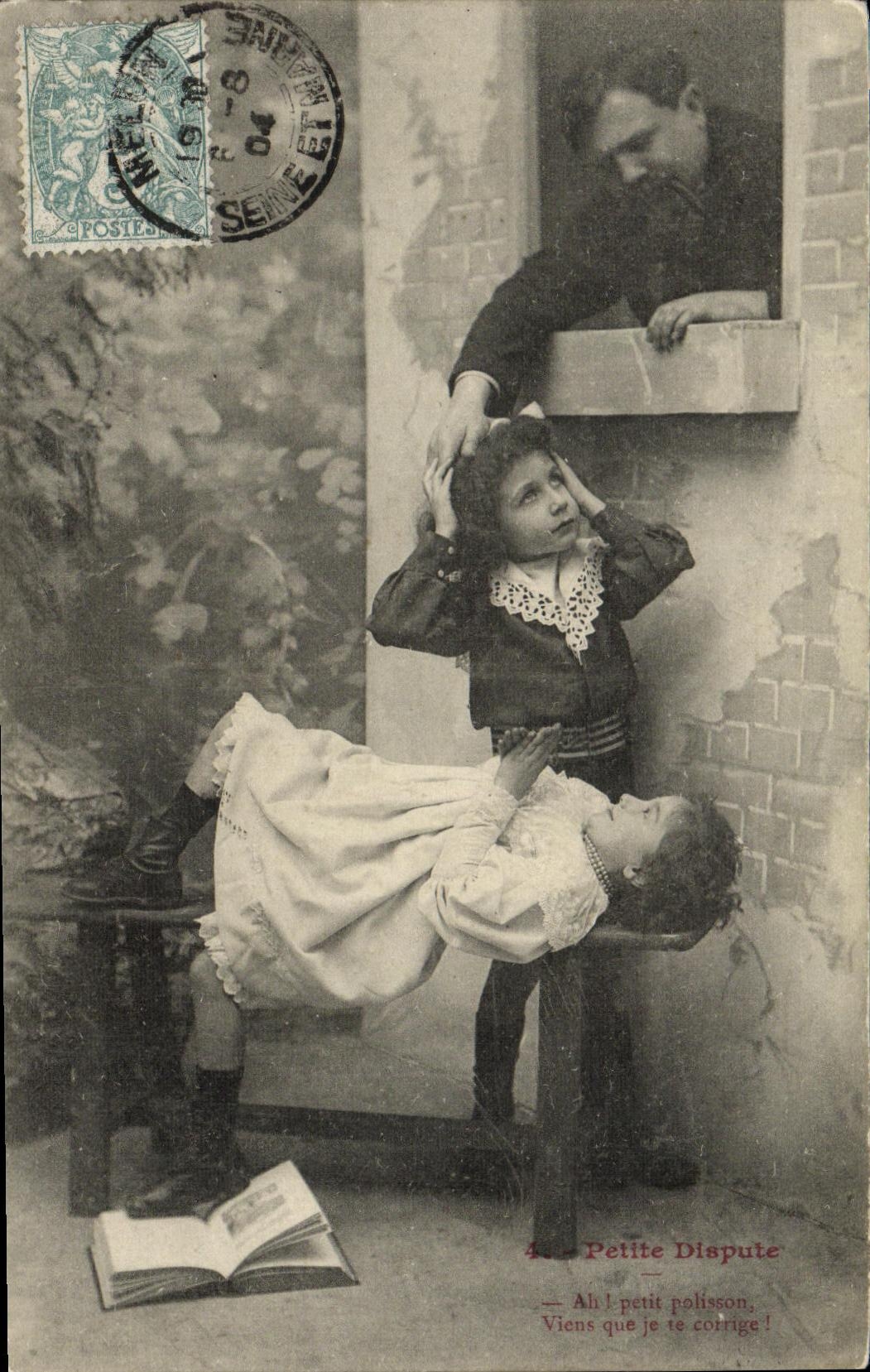 VINTAGE POSTCARD Fantaisie Children Small disputes