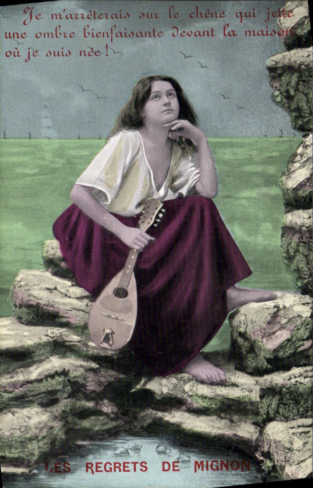 CPA Fantaisie Femme Regrets de mignon Mandoline