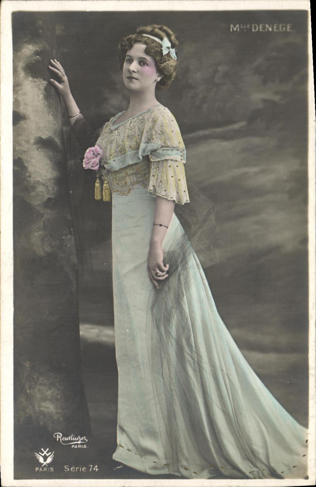 CPA Fantaisie Femme Mlle Denege