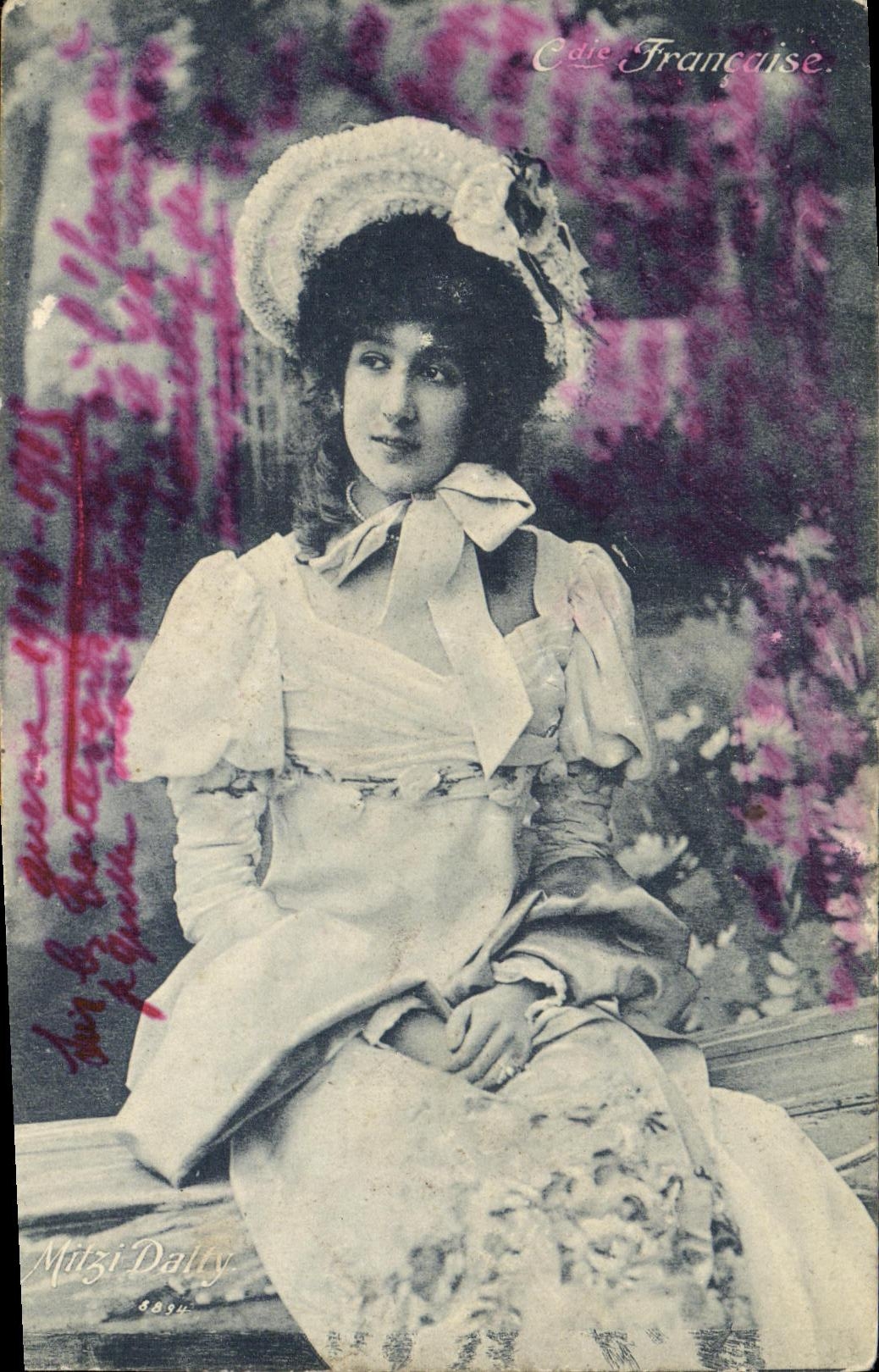 CPA Fantaisie Femme Comedie Francaise Mitzi Dalty