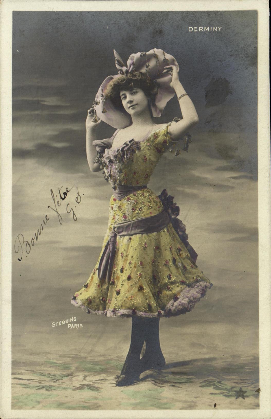 CPA Fantaisie Femme Derminy Stebbing